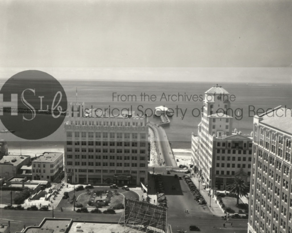 Rooftop view down the Pine Ave. and Rainbow piers, 1934
