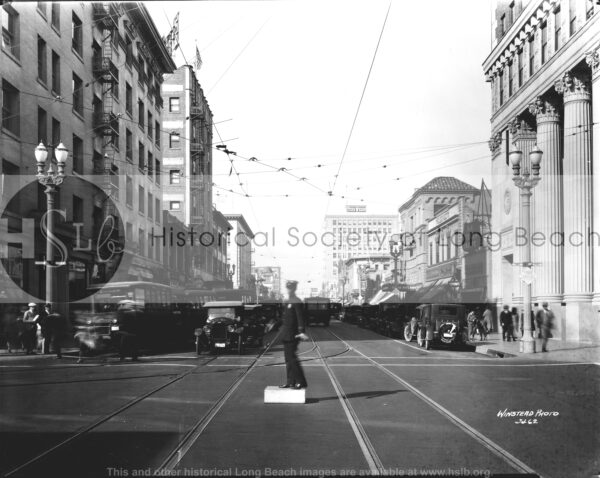 Pine & First, 1925